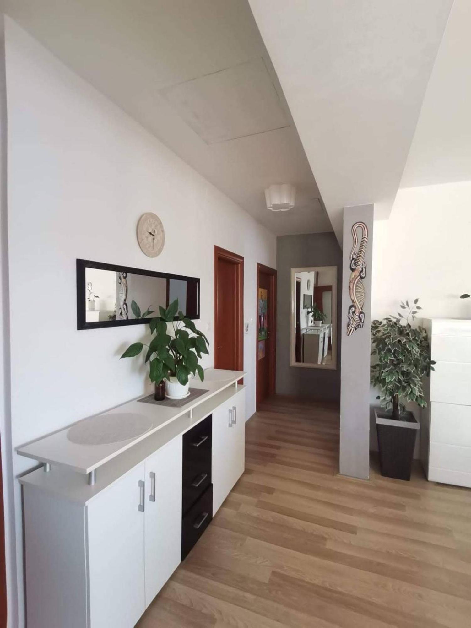 Apartment Lotus 特罗吉尔 客房 照片